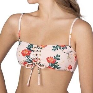 Roxy NWOT Women’s Bathing suit top size: large